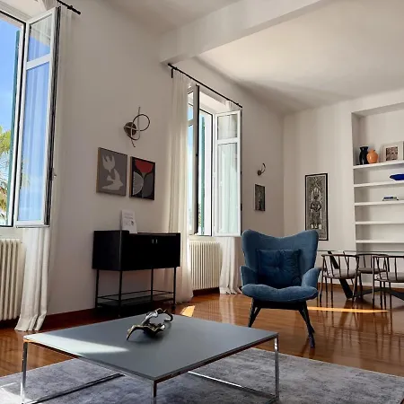 Host4u - Luxury Beautiful Two Bedrooms Beachfront In Imperia, Casa Catalina