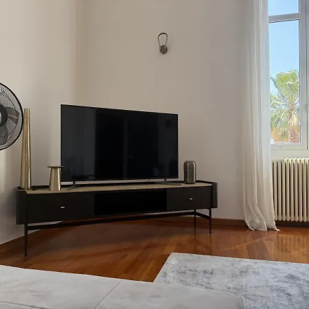 Host4u - Luxury Beautiful Two Bedrooms Beachfront In Imperia, Casa Catalina * 임페리아